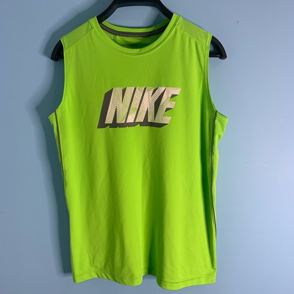 nike graphic tank